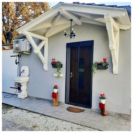 La Casina Bed and Breakfast Trecasali Εξωτερικό φωτογραφία